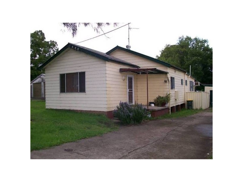 73 Railway Crescent, Teralba NSW 2284