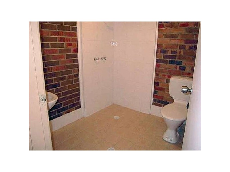 1B, 22 Alliance Avenue, Morisset NSW 2264