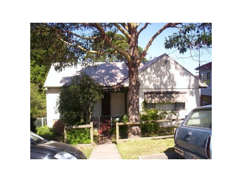 14 Dickinson Street, Charlestown NSW 2290