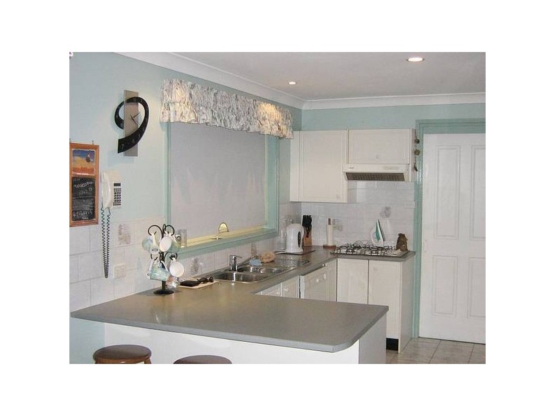 Almora Close, Cardiff South NSW 2285