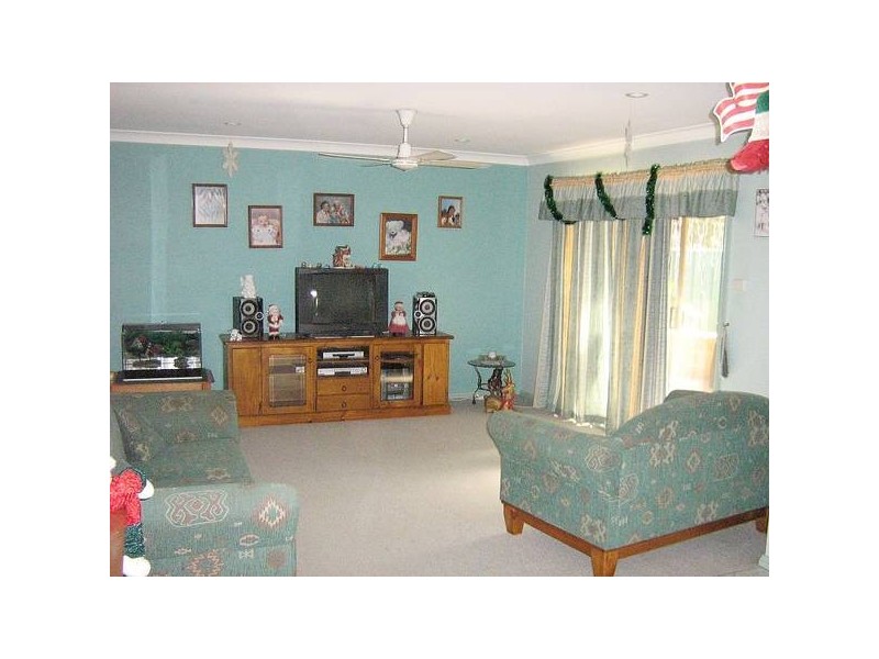 Almora Close, Cardiff South NSW 2285