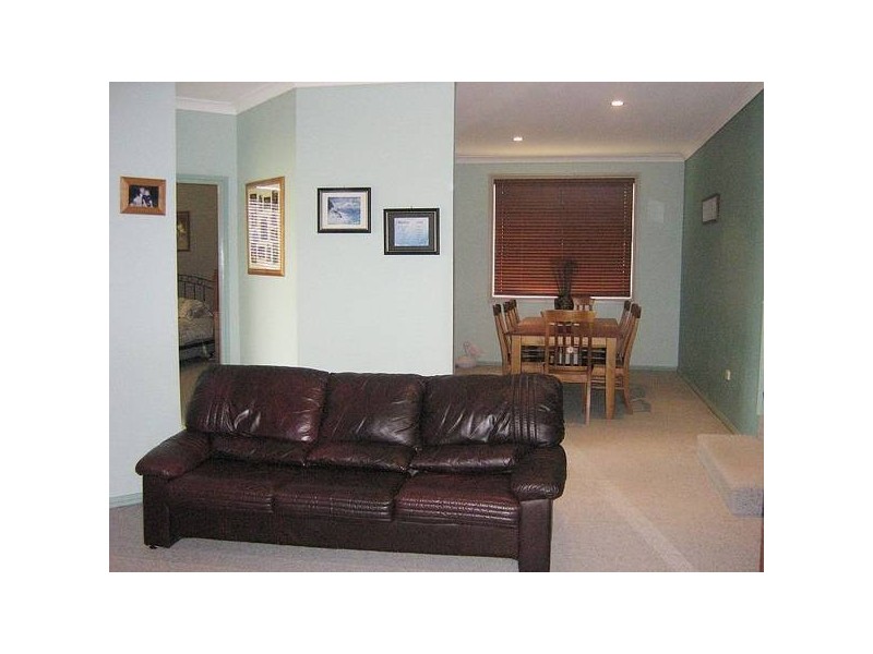 Almora Close, Cardiff South NSW 2285