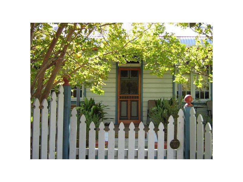 74 Lindesay Street, East Maitland NSW 2323