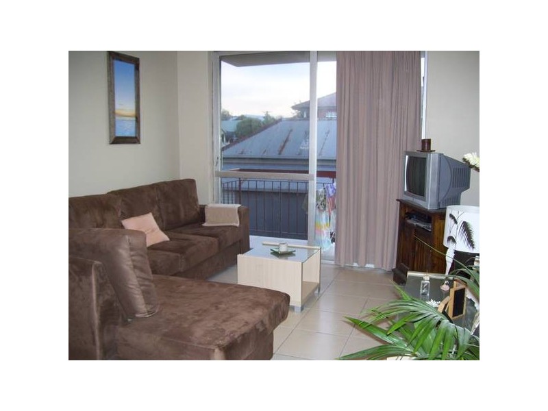 1/7 Rowlands Street, Merewether NSW 2291