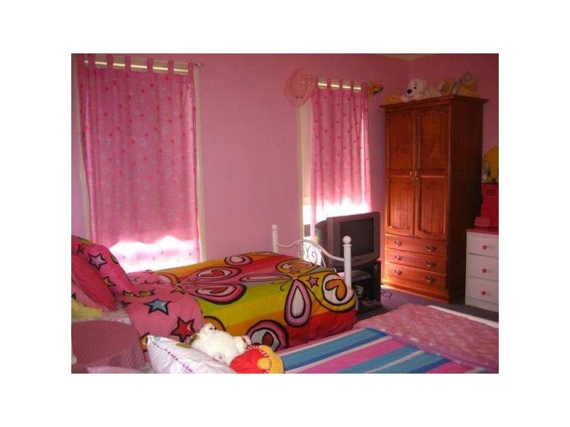 6 Bowerbird Street, Maryland NSW 2287