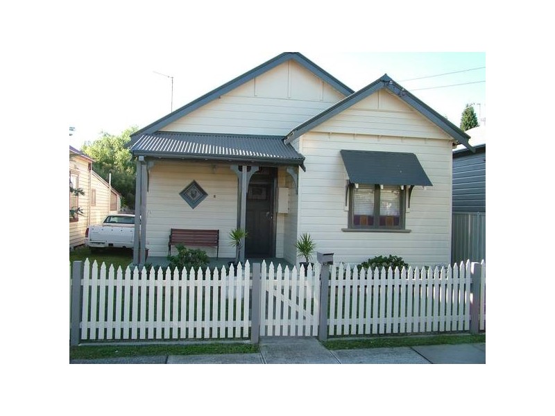 6 Gow Street, Hamilton North NSW 2292