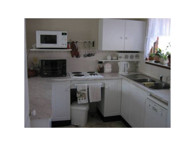 Elizabeth Street, Mayfield NSW 2304