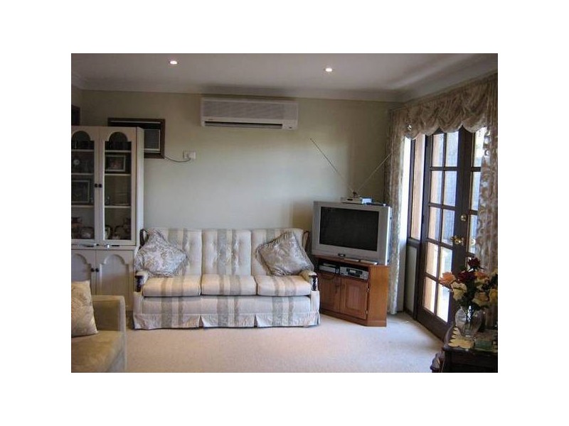 Elizabeth Street, Mayfield NSW 2304