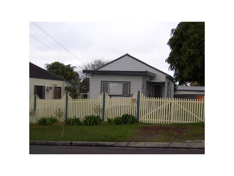 7 Mort Street, Shortland NSW 2307