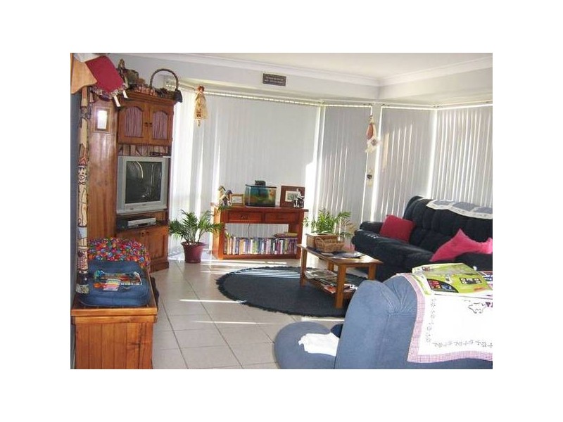 46 Flamingo Drive, Cameron Park NSW 2285