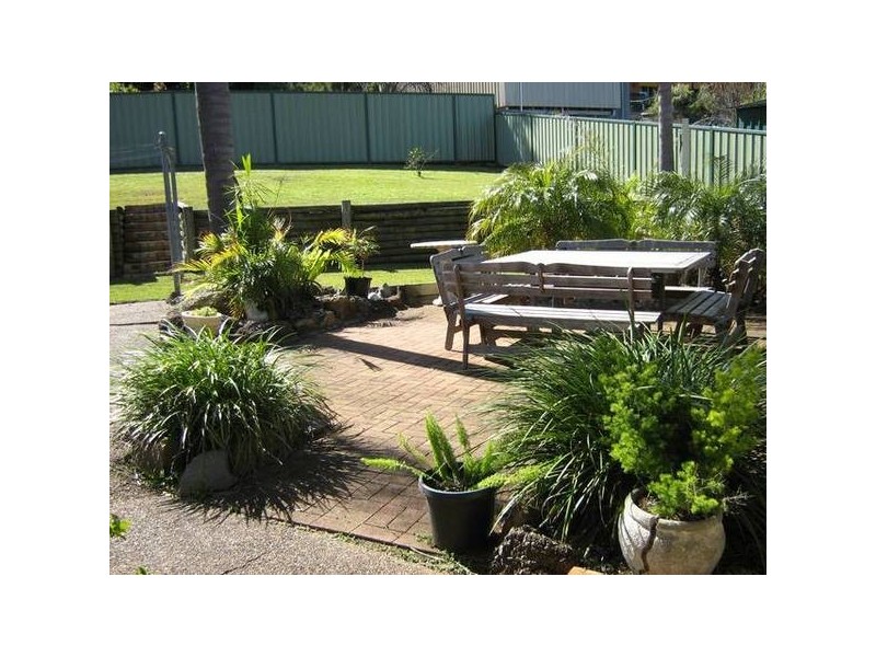 25 Carlisle Row, Fishing Point NSW 2283