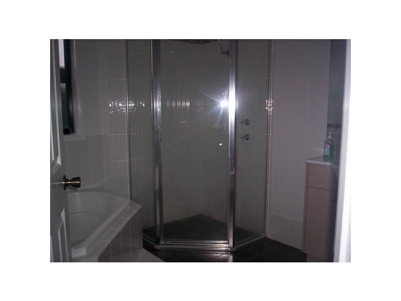 4 Churnwood Drive, Fletcher NSW 2287