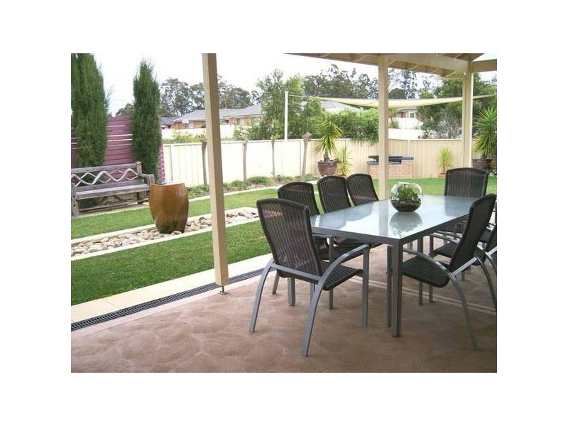 64 Flamingo Drive, Cameron Park NSW 2285