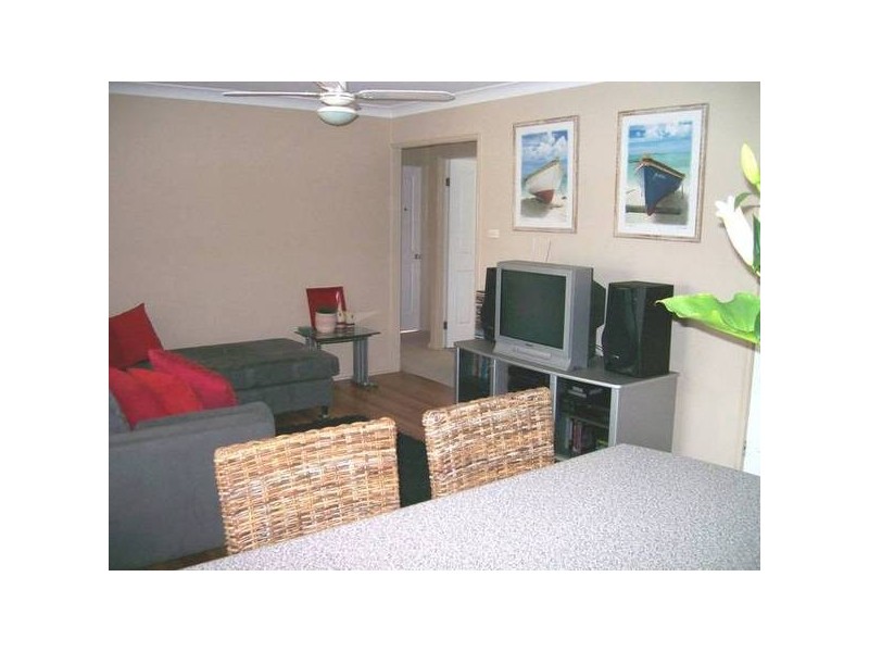 64 Flamingo Drive, Cameron Park NSW 2285