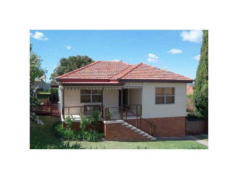 8 Dent Street, North Lambton NSW 2299