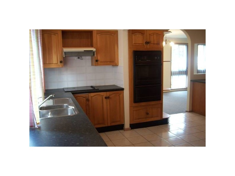 32 Berwick Crescent, Maryland NSW 2287