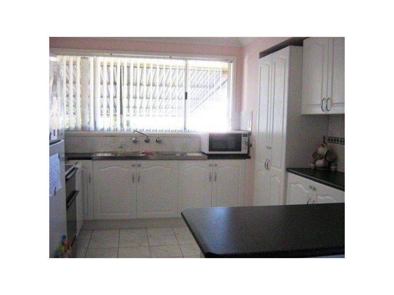 4 Benalla Close, Maryland NSW 2287