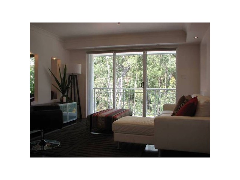 2/1 Featherwood Way, Fletcher NSW 2287