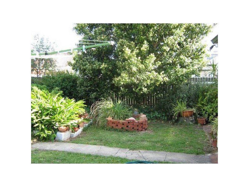 Mayfield NSW 2304