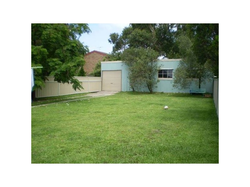 Hamilton South NSW 2303