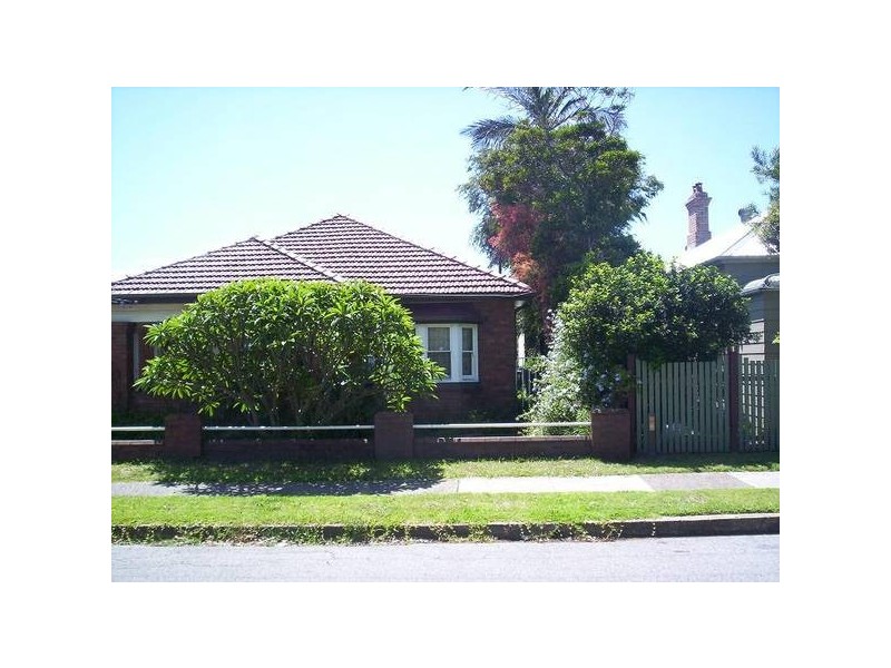 197 Beaumont Street, Hamilton NSW 2303