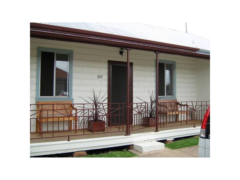 117 Victoria Street, Adamstown NSW 2289