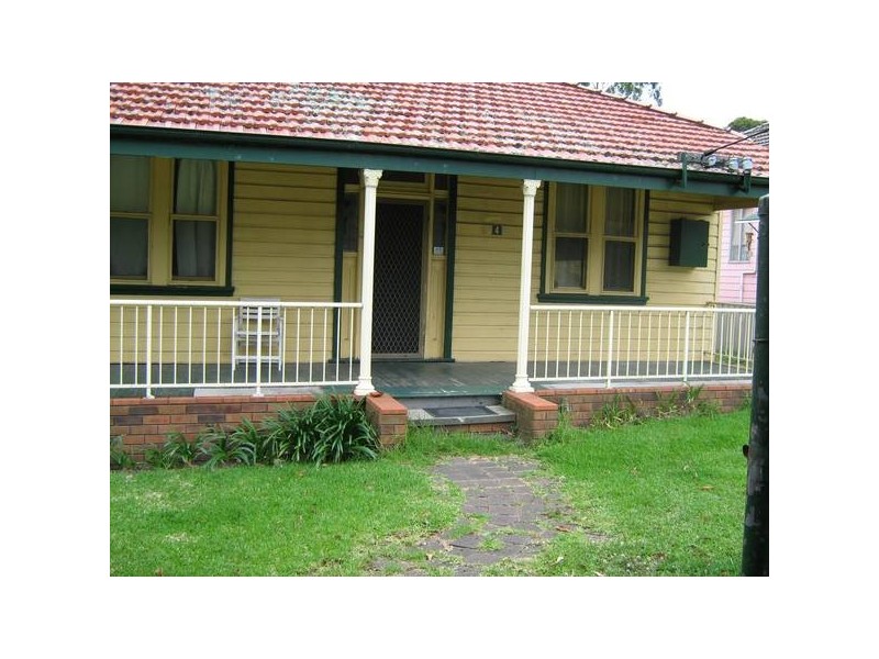 4 Tourle Street, Mayfield NSW 2304