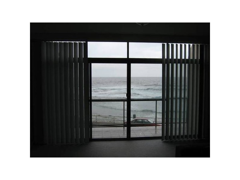 2/1 Shortland Esplanade, Newcastle East NSW 2300