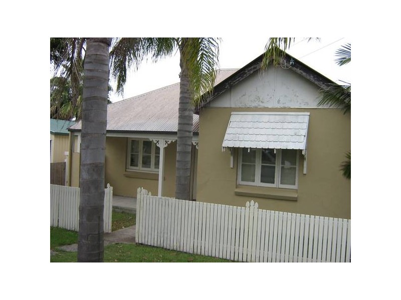 9 Cintra Road, Waratah NSW 2298