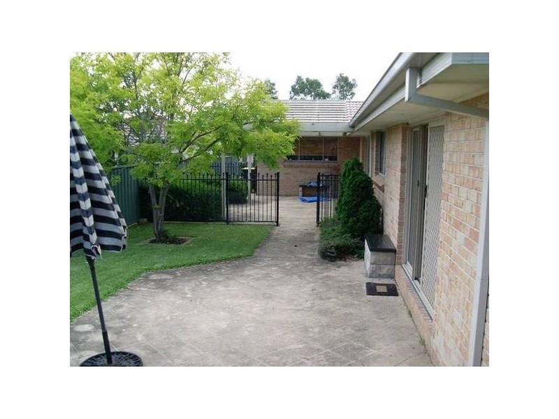 13 Broome Street, Fletcher NSW 2287