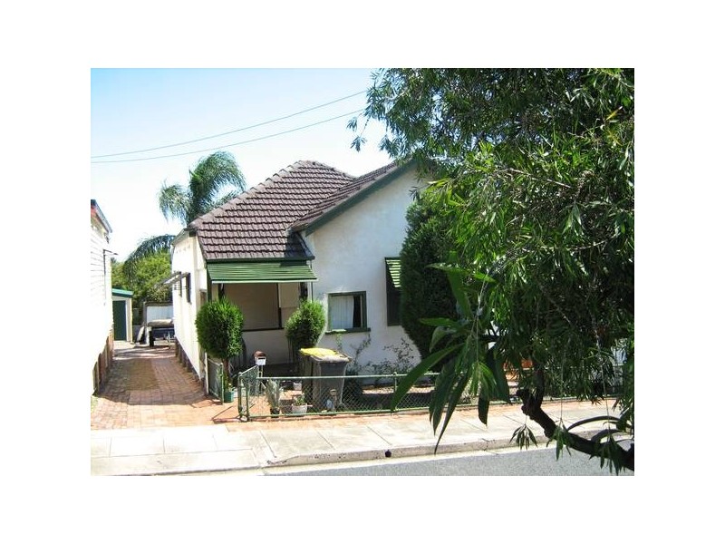 26 Cross Street, Mayfield NSW 2304