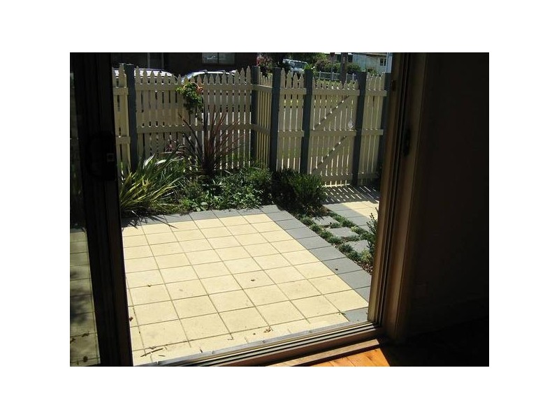 123 Victoria Street, Adamstown NSW 2289