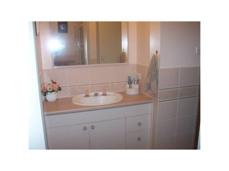 2/27 Honeyeater Place, Tingira Heights NSW 2290