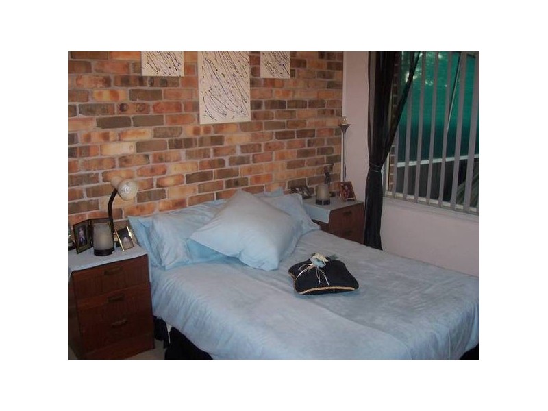 2/27 Honeyeater Place, Tingira Heights NSW 2290