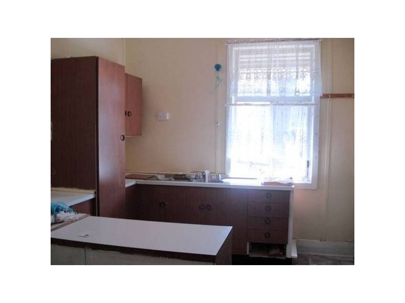 11 Albion Street, Mayfield NSW 2304