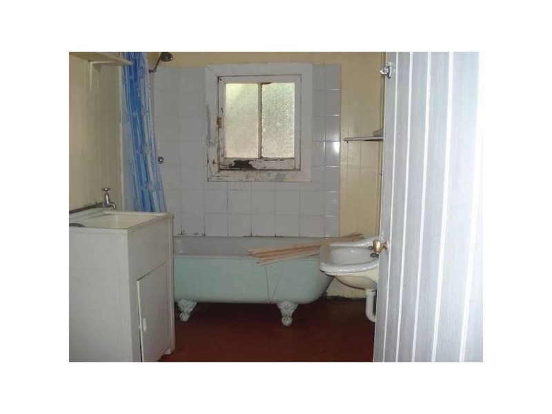 11 Albion Street, Mayfield NSW 2304