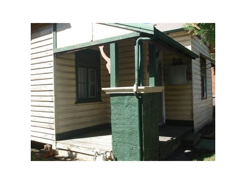 11 Albion Street, Mayfield NSW 2304