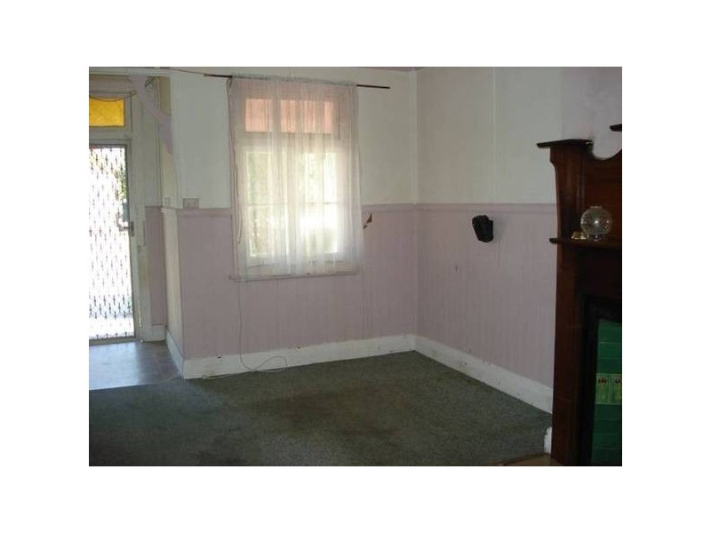 11 Albion Street, Mayfield NSW 2304