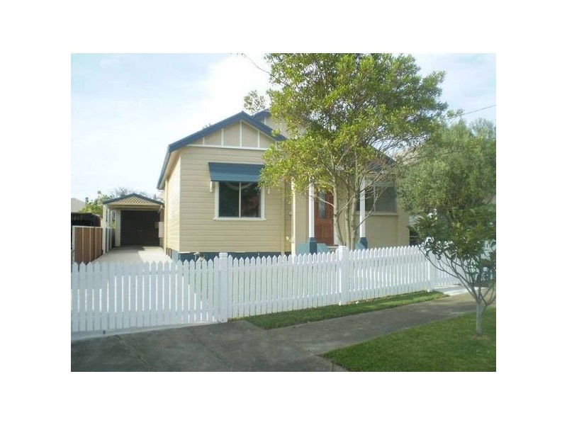 17 King Street, Waratah West NSW 2298