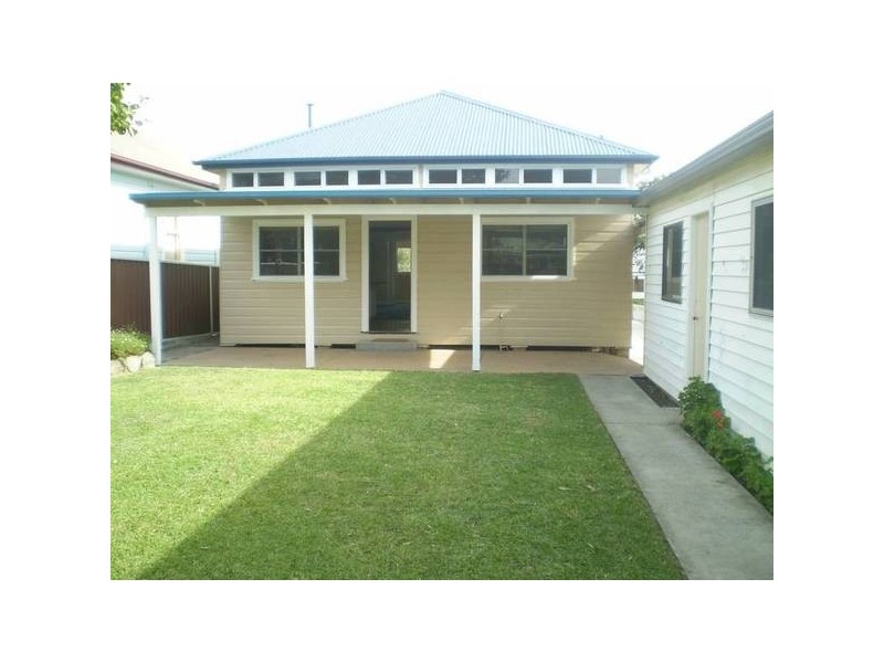 17 King Street, Waratah West NSW 2298