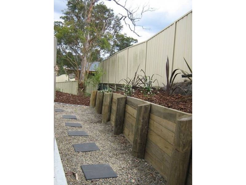 6 HAMPTON WAY, Maryland NSW 2287