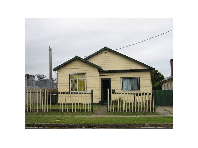 24 VICKERS STREET, Mayfield West NSW 2304