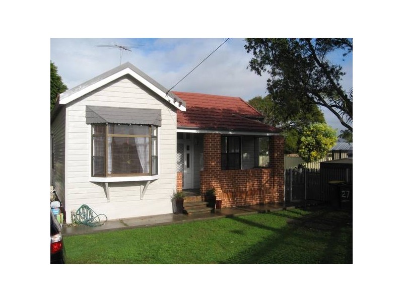 27 Murray Square, Mayfield NSW 2304