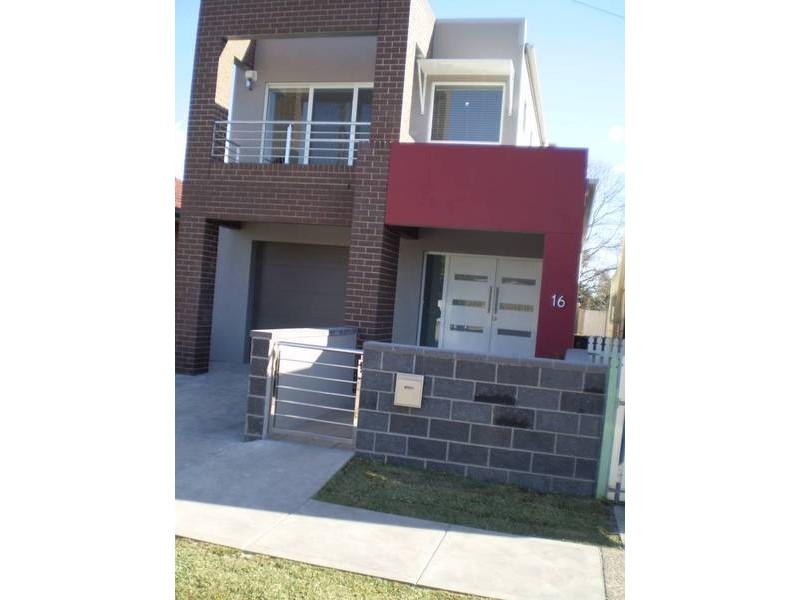 16 Bennett Street, Hamilton NSW 2303