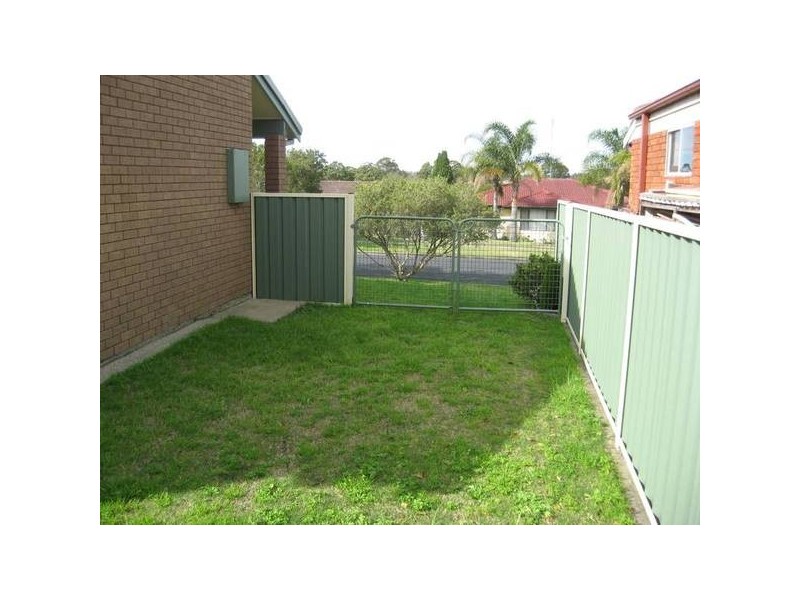 4 Gloaming Close, Maryland NSW 2287