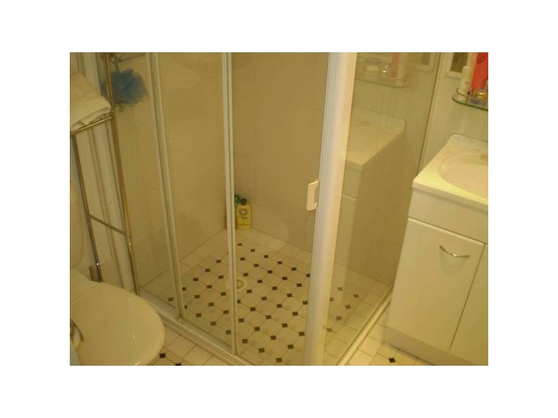 1/175a Croudace Road, Elermore Vale NSW 2287