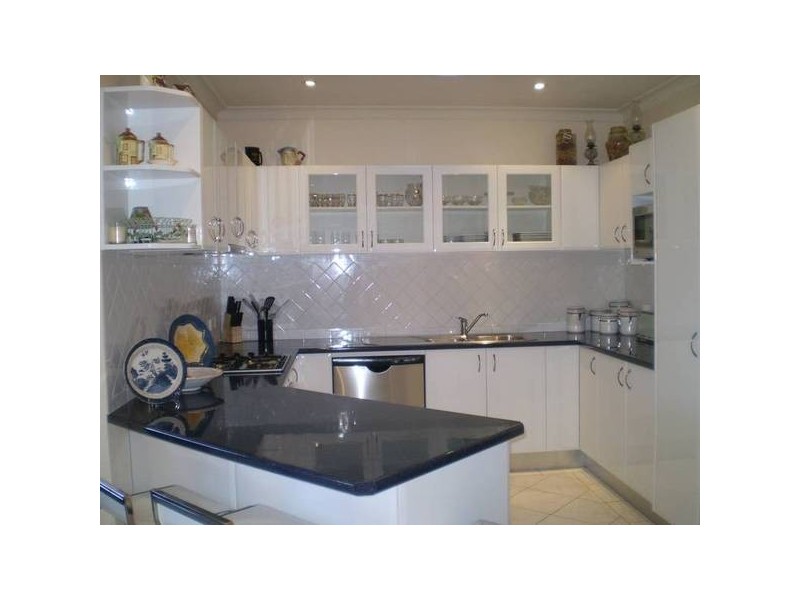 1/175a Croudace Road, Elermore Vale NSW 2287