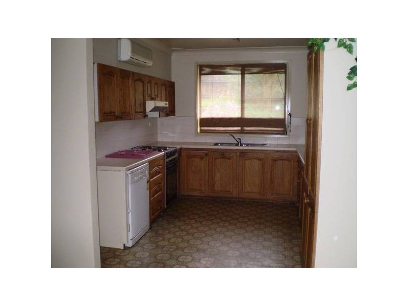 18 Roy Avenue, Bolton Point NSW 2283