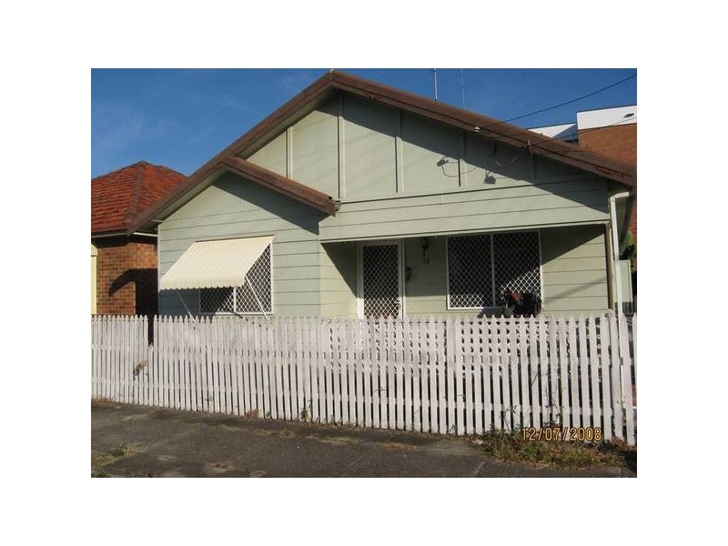 12 Bridge Street, Hamilton NSW 2303