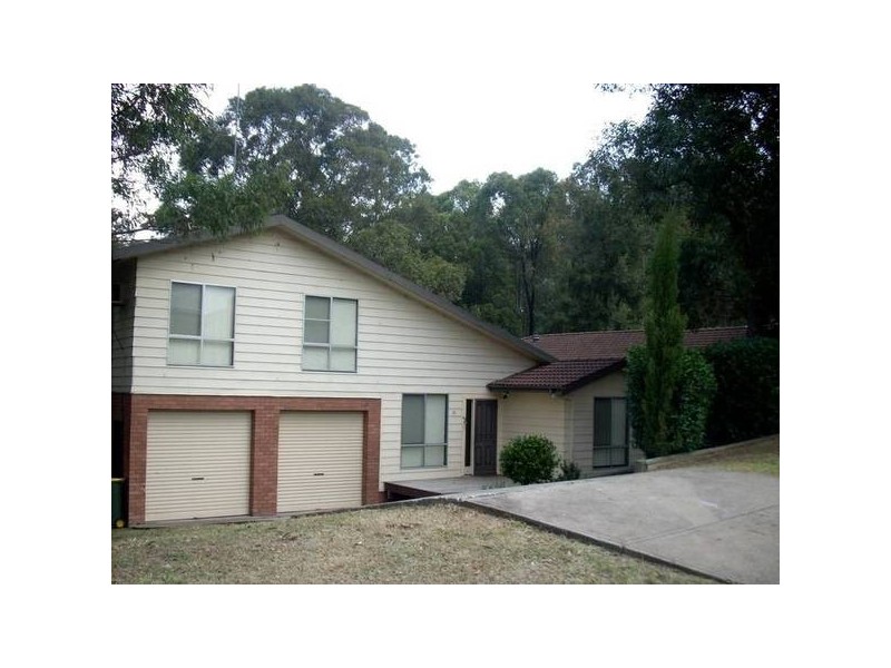 21 Bindowan Crescent, Maryland NSW 2287